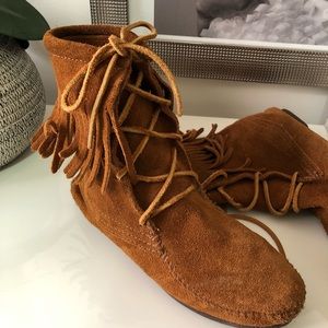 Minnetonka Moccasins Tramper Boot